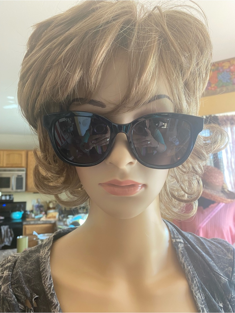 Gucci Black Women's Sunglasses - Classic Chic